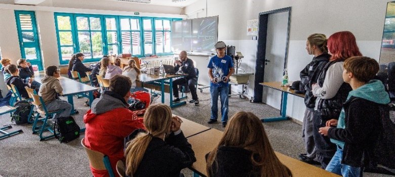 In verschiedenen Workshops konnten die Schüler spannende Themenfelder rund um die Digitalisierung entdecken. 