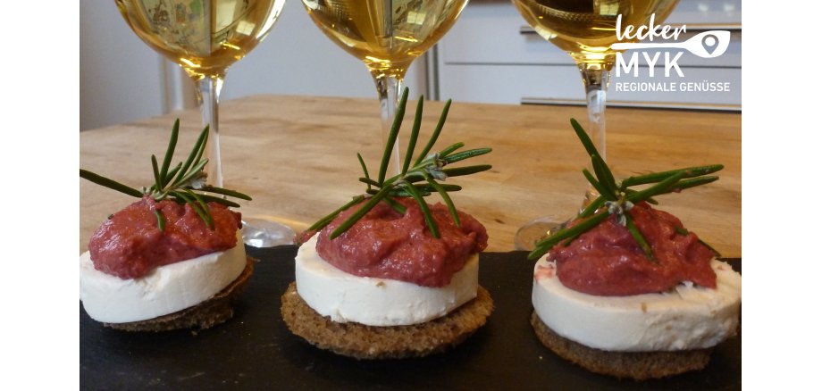 Die kleinen Ziegenkäsehäppchen mit Rote-Beete-Aufstrich sind ein Highlight der „Regionalen Tapas Woche“.