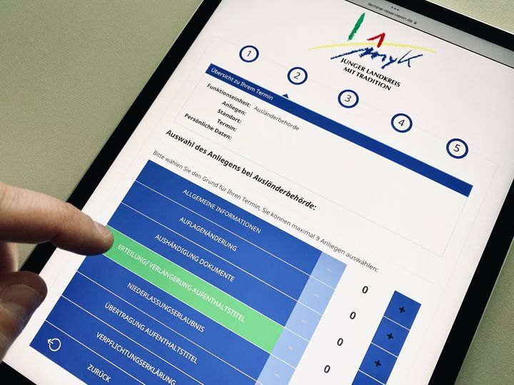 Rechtzeitig neuen elektronischen Aufenthaltstitel beantragen 