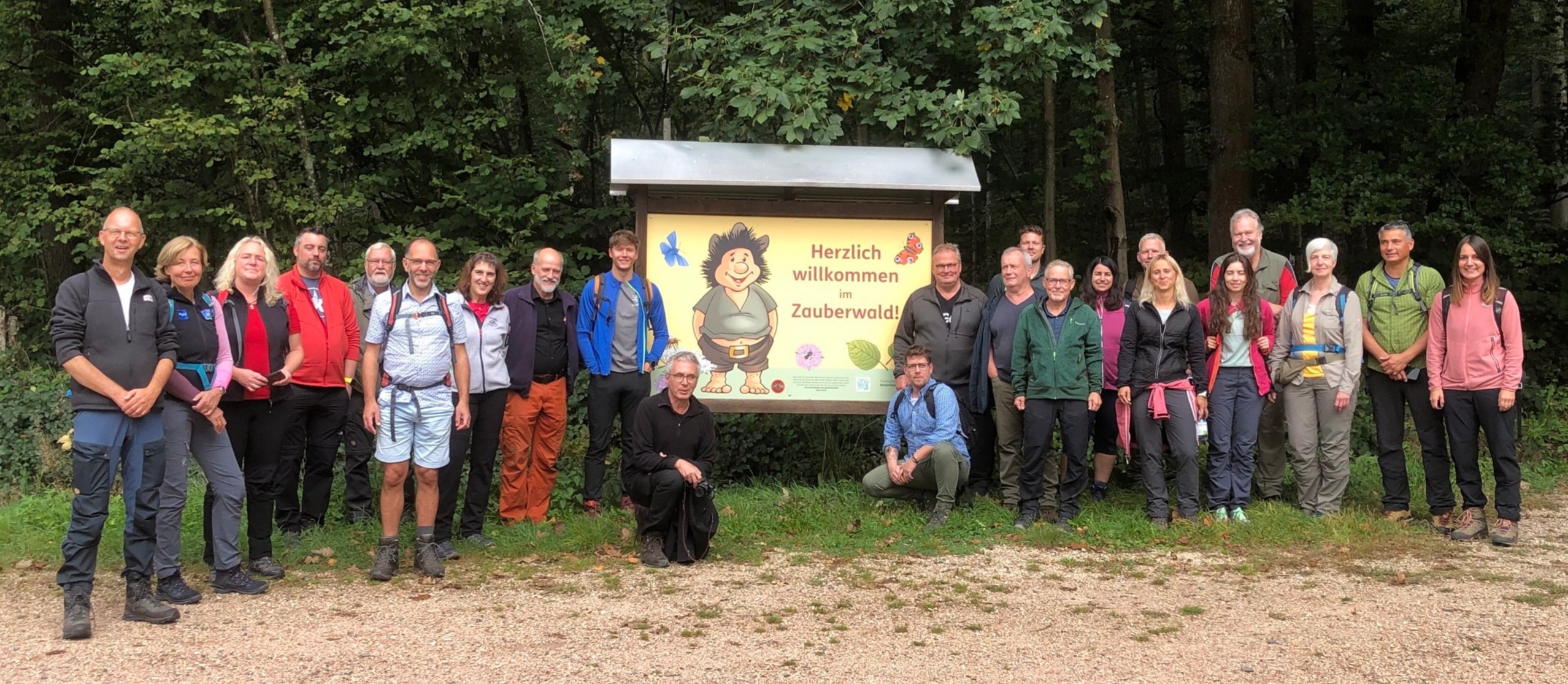 Unterwegs auf dem Traumschleifchen Zauberwald: Betreiber von Spitzenwanderwegen aus ganz Deutschland und den Niederlanden trafen sich im Hunsrück. Mit dabei: Die REMET für die Traumpfade im Landkreis Mayen-Koblenz. 