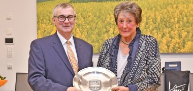 Landrat Dr. Saftig und Prof. Ingeborg Henzler