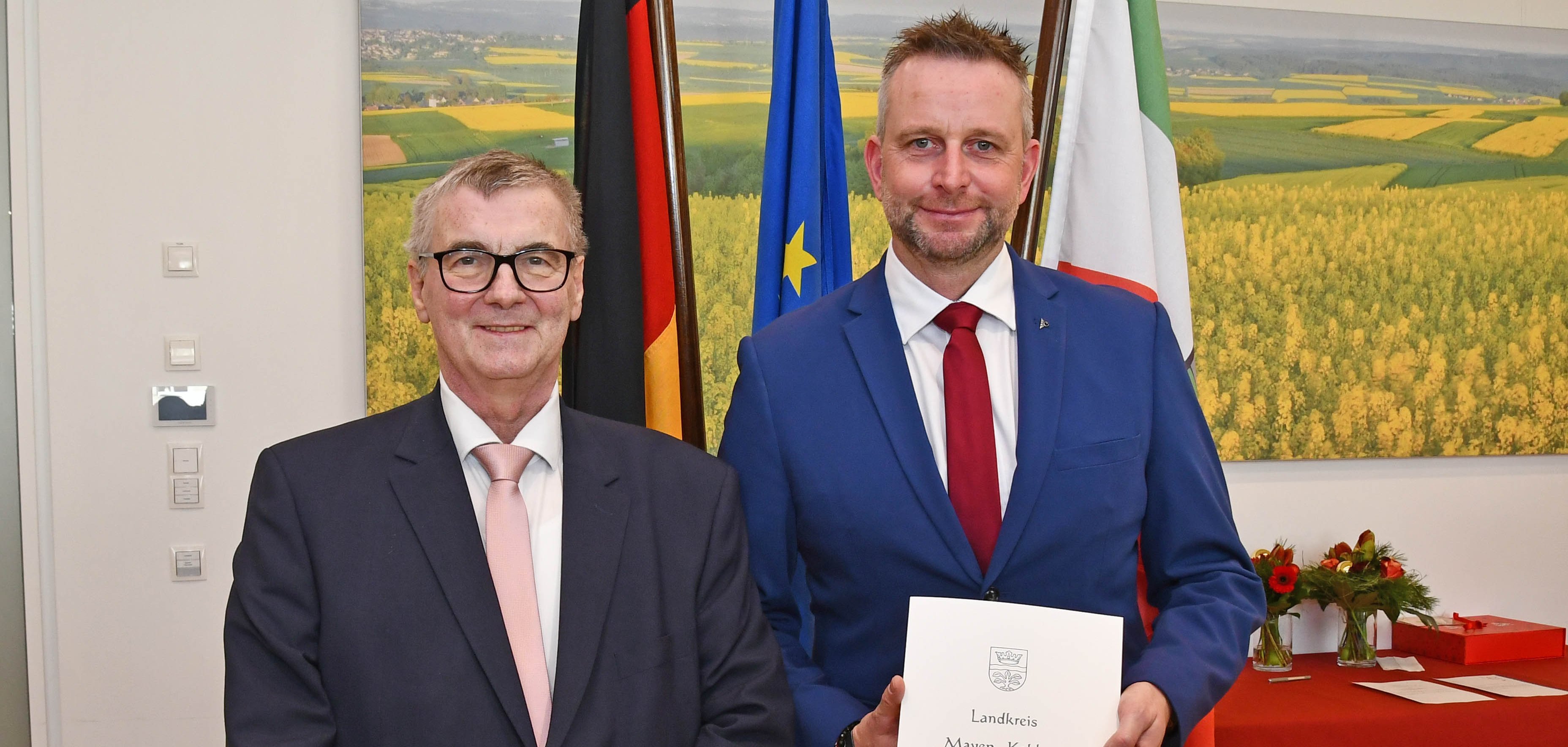 Kreischef Dr. Alexander Saftig führt Nachfolger Marko Boos ins Amt des Landrates ein