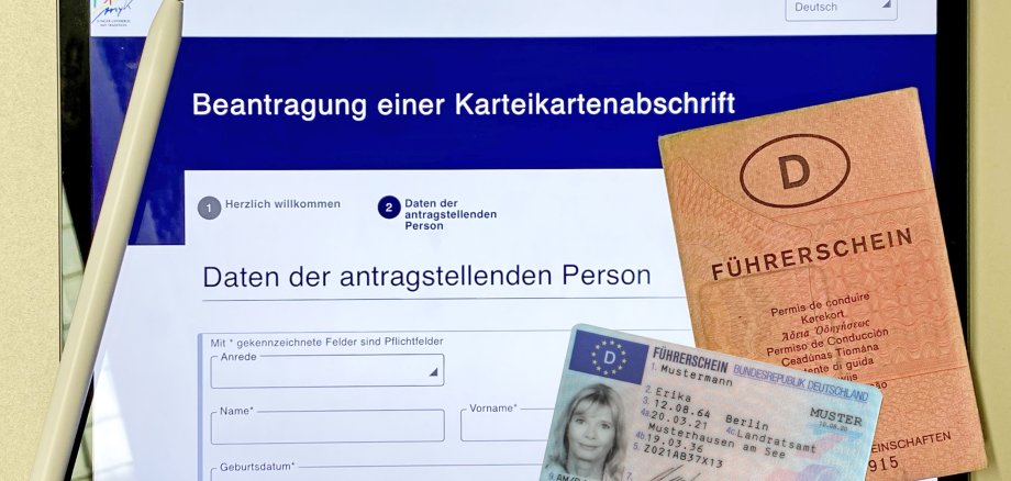 Führerschein-Umtausch: Karteikartenabschrift jetzt online beantragen 