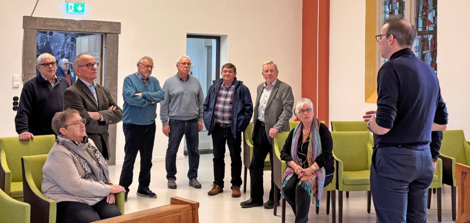 Kreisseniorenbeirat des Landkreises Mayen-Koblenz informiert sich über RegioHub @viedel in Polch  