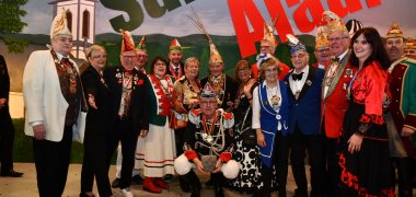 Die Kreiswackesträger vereint auf der Bühne.