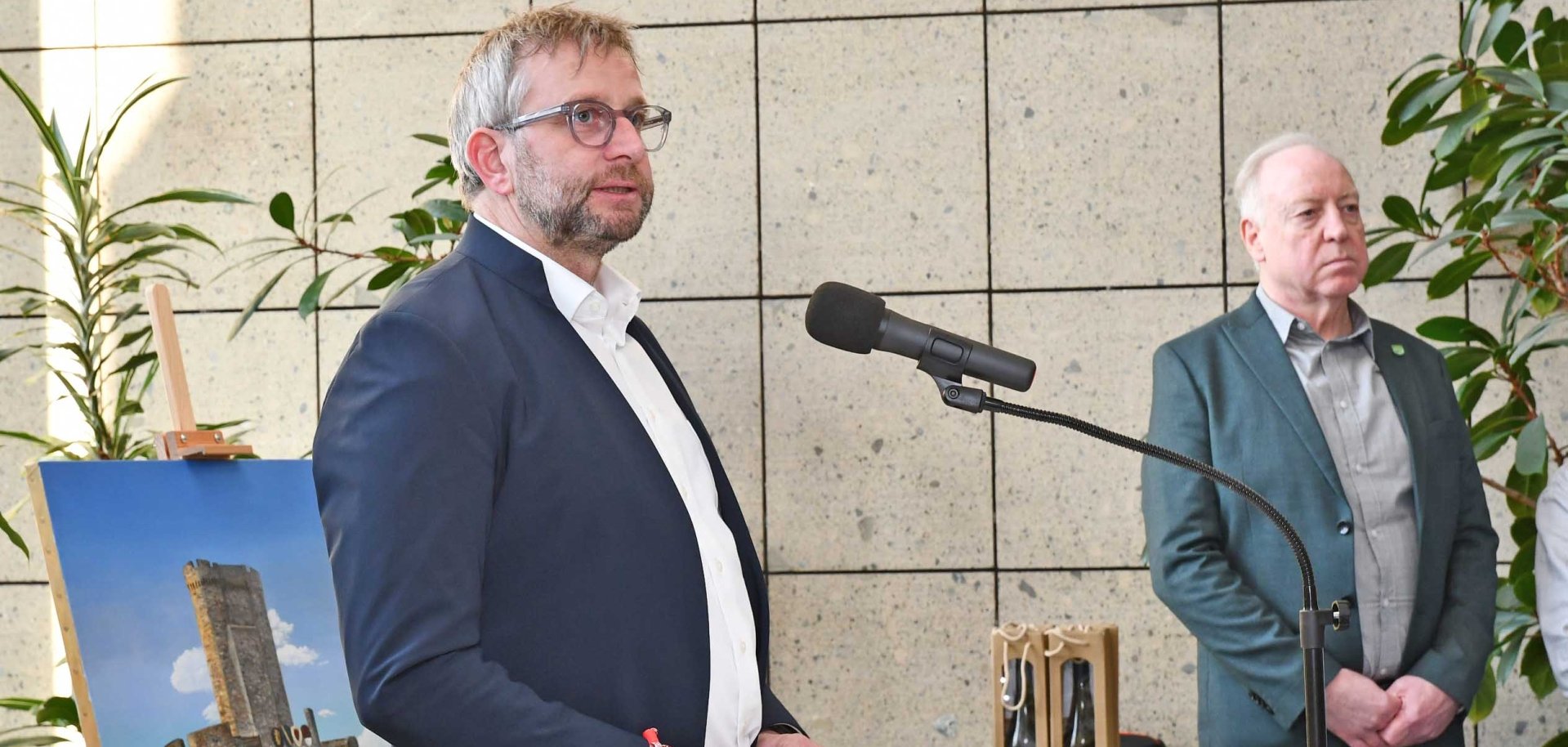 Landrat Marko Boos eröffnete die Ausstellung „Natur und Kultur im Kreis erleben“. 