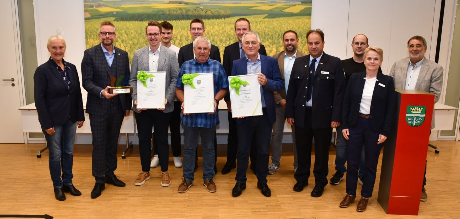 Kollig, Urbar und Winningen überzeugten als Finalisten des ersten MYK-Pokals mit ihrem vielfältigen ehrenamtlichen Engagement. Bei der Preisverleihung wurden die drei Gemeinden für ihre Leistungen ausgezeichnet: Kollig belegte den ersten Platz, gefolgt von Urbar und Winningen. 