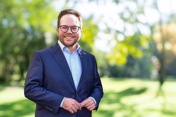 Pascal Badziong, 1. Kreisbeigeordneter Landkreis Mayen-Koblenz
Pascal Badziong, 1. Kreisbeigeordneter Landkreis Mayen-Koblenz